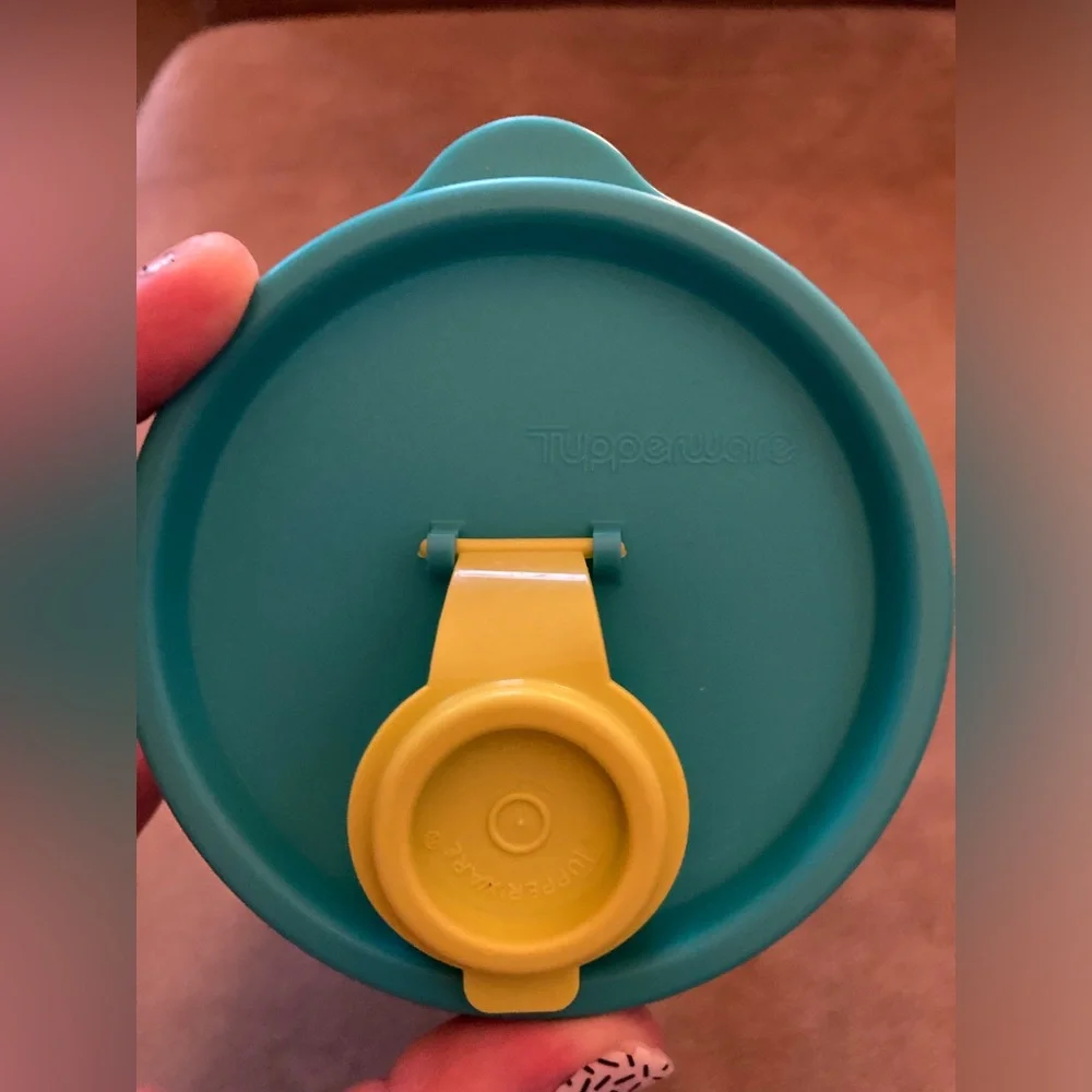 Tupperware Drink Tumbler - Picture 2 of 4
